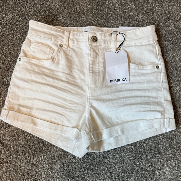 Bershka Pants - NWT Women’s Bershka White Jean Shorts High-Waisted